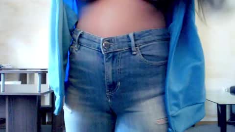 Snapshot of misteryland chatting on 12-30-24, 12:52 Brina online show from 12-30-24, 12:52