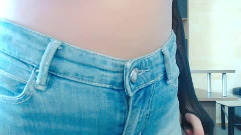 Snapshot of misteryland chatting on 02-09-25, 09:37 Brina online show from 02-09-25, 09:37