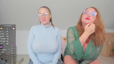 Snapshot of misteryland chatting on 11-29-25, 09:23 Brina online show from 11-29-25, 09:23