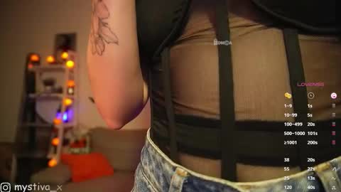 Snapshot of mistiva chatting on 10-30-25, 03:35 Hi everyone Im Tina online show from 10-30-25, 03:35