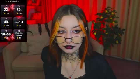 Marcelline online show from 04-21-26, 01:53