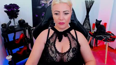 Miss CatSnow online show from 01-04-25, 02:46