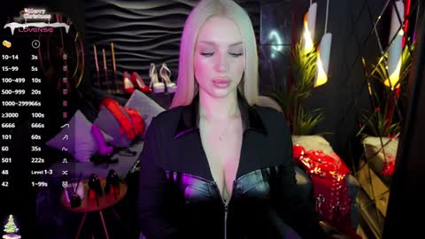 Darsy online show from 12-24-24, 06:11