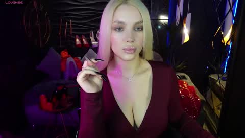Darsy online show from 02-22-25, 05:55