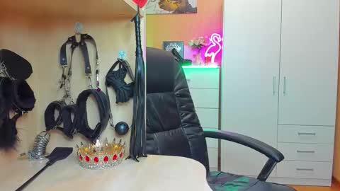 Mistress Kristi online show from 10-02-25, 09:00