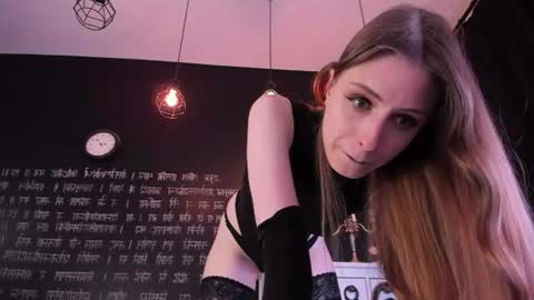 Snapshot of mistress_marlene chatting on 06-27-26, 06:07 Mistress Marlene online show from 06-27-26, 06:07