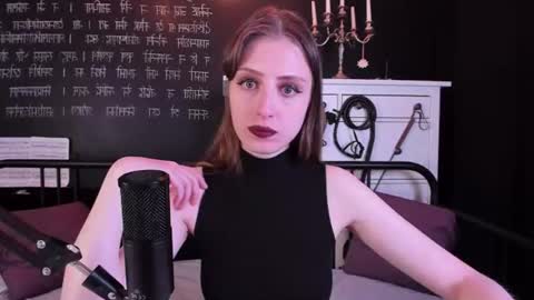 Snapshot of mistress_marlene chatting on 07-11-26, 07:44 Mistress Marlene online show from 07-11-26, 07:44