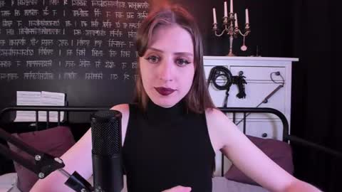 Snapshot of mistress_marlene chatting on 07-12-26, 08:05 Mistress Marlene online show from 07-12-26, 08:05