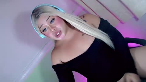 Snapshot of mistress_marta69 chatting on 11-24-25, 08:52 mistress_marta69 online show from 11-24-25, 08:52