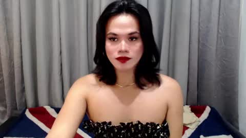 Snapshot of mistress_maxine chatting on 07-31-26, 08:03 Rosette max online show from 07-31-26, 08:03