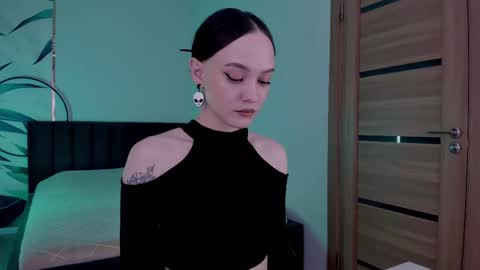 Mistress Mia online show from 10-07-25, 11:57
