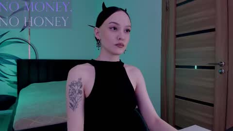 Mistress Mia online show from 10-27-25, 03:27