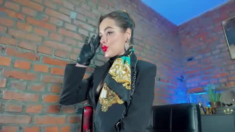 Snapshot of mistress_milana_ chatting on 02-07-25, 01:53 mistress_milana_ online show from 02-07-25, 01:53