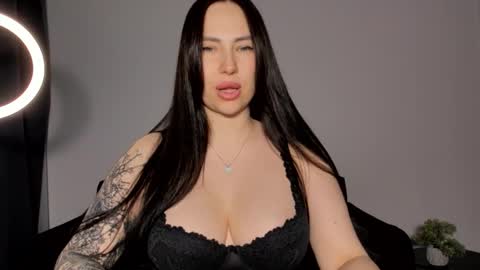Snapshot of mistress_ninaohnina chatting on 03-08-26, 05:06 Mistress Nina online show from 03-08-26, 05:06