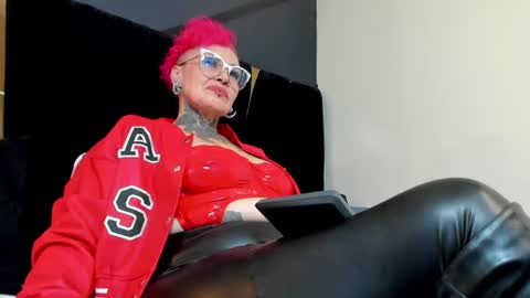 Sandy Mistress  online show from 06-14-26, 08:11