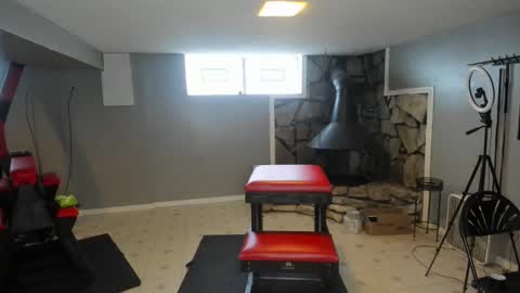 Snapshot of mistressc365 chatting on 01-03-25, 04:37 Mistress C and bitch boy online show from 01-03-25, 04:37