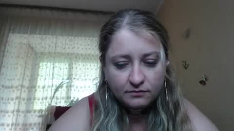 Snapshot of mistresscaro chatting on 06-16-26, 12:30 mistresscaro online show from 06-16-26, 12:30
