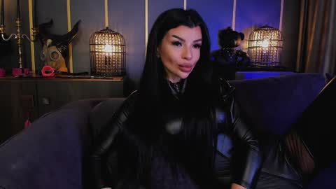 Snapshot of mistresselenia chatting on 02-02-25, 02:02 Elenia online show from 02-02-25, 02:02