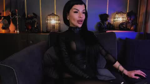 Snapshot of mistresselenia chatting on 03-07-25, 11:29 Elenia online show from 03-07-25, 11:29