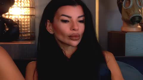Elenia online show from 07-24-26, 09:07