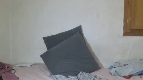 Snapshot of mistressmilly32 chatting on 10-29-25, 09:05 mistressmilly32 online show from 10-29-25, 09:05