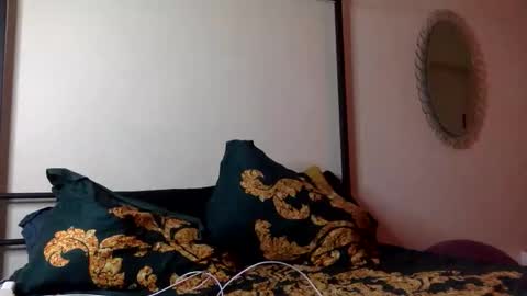 Snapshot of mistressmystii chatting on 05-21-26, 06:20 Mistress Mystii online show from 05-21-26, 06:20