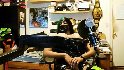 Snapshot of mistressnattie chatting on 03-26-26, 08:20 Natasha Shepard online show from 03-26-26, 08:20