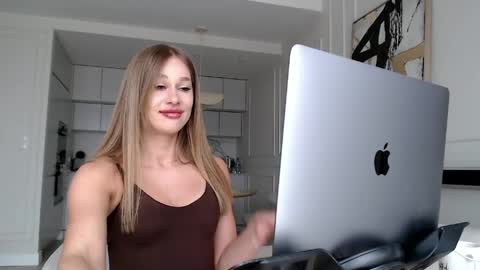 mistressuniverse online show from 05-12-26, 08:11