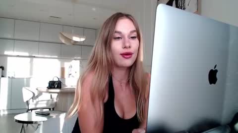 mistressuniverse online show from 07-28-26, 05:56