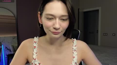 misty_roseee online show from 02-14-25, 05:19