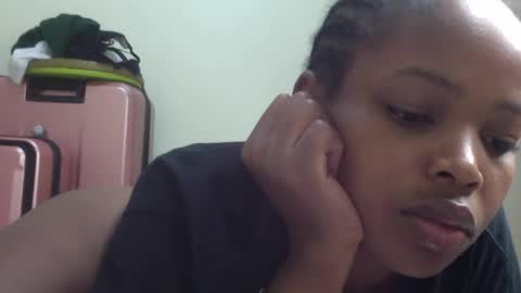 Snapshot of misty_shee chatting on 06-12-26, 11:03 misty_shee online show from 06-12-26, 11:03
