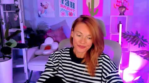 Snapshot of mistybarnes chatting on 10-12-25, 02:16 MistyBarnes NONUDE MODEL online show from 10-12-25, 02:16