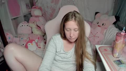 Snapshot of mistymystic chatting on 01-07-25, 04:08 Misty online show from 01-07-25, 04:08