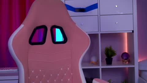 Misty online show from 02-11-26, 05:45