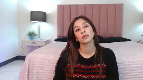 Snapshot of mistyy_01 chatting on 06-27-26, 03:22 MISTY online show from 06-27-26, 03:22