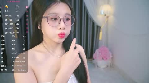 Snapshot of mit2244 chatting on 10-31-25, 01:50 Mt online show from 10-31-25, 01:50