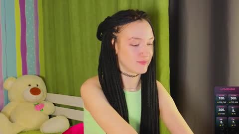 Snapshot of mitch911 chatting on 03-09-25, 01:04 alice online show from 03-09-25, 01:04