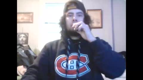 Snapshot of mitchelllane999 chatting on 12-14-25, 01:16 wassi2kezzy online show from 12-14-25, 01:16