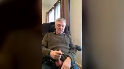 mitchoxxford online show from 06-23-26, 01:03