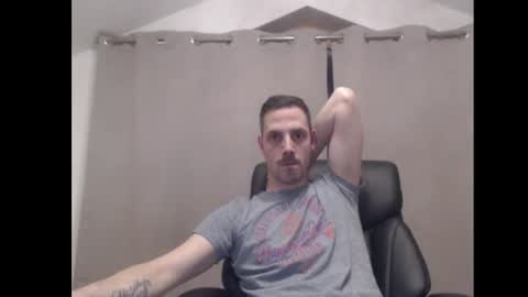 Snapshot of mitsch01 chatting on 02-16-25, 08:11 Mitsch online show from 02-16-25, 08:11