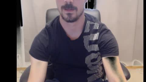 Snapshot of mitsch01 chatting on 09-11-25, 03:56 Mitsch online show from 09-11-25, 03:56