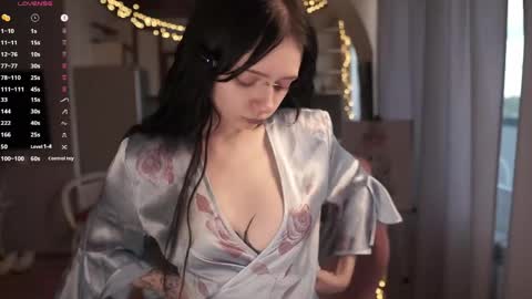 Yuka online show from 05-17-26, 06:04