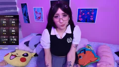 Snapshot of miwaviolet chatting on 12-15-25, 07:51 Miwa Violet online show from 12-15-25, 07:51