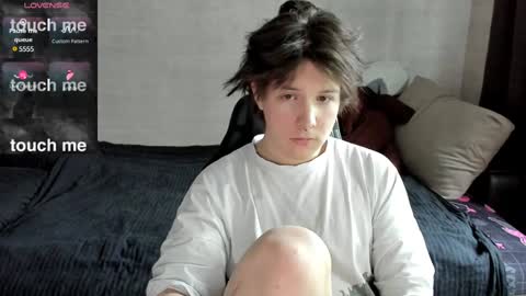 Snapshot of miya_chinen chatting on 01-25-25, 08:31 Miya online show from 01-25-25, 08:31