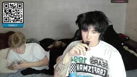 Snapshot of miya_meow_miku chatting on 09-20-25, 06:31 MeowMiku online show from 09-20-25, 06:31