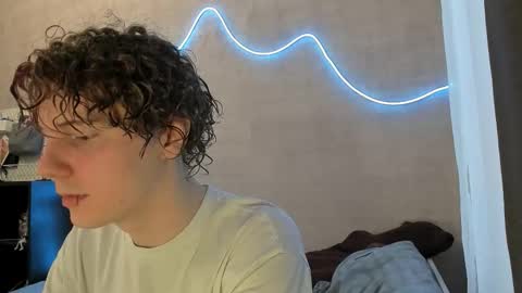 Snapshot of miya_meow_miku chatting on 02-06-26, 01:58 MeowMiku online show from 02-06-26, 01:58