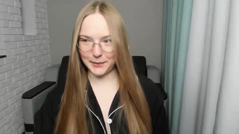 Miya online show from 01-19-25, 10:17