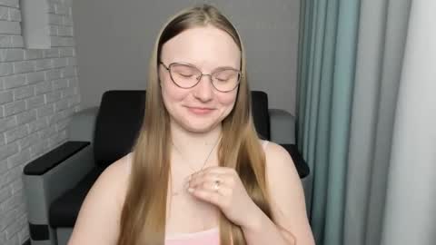 Miya online show from 02-19-25, 09:58