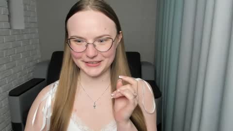 Miya online show from 03-11-25, 09:37