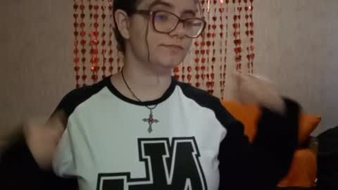 Milana online show from 05-19-26, 07:04